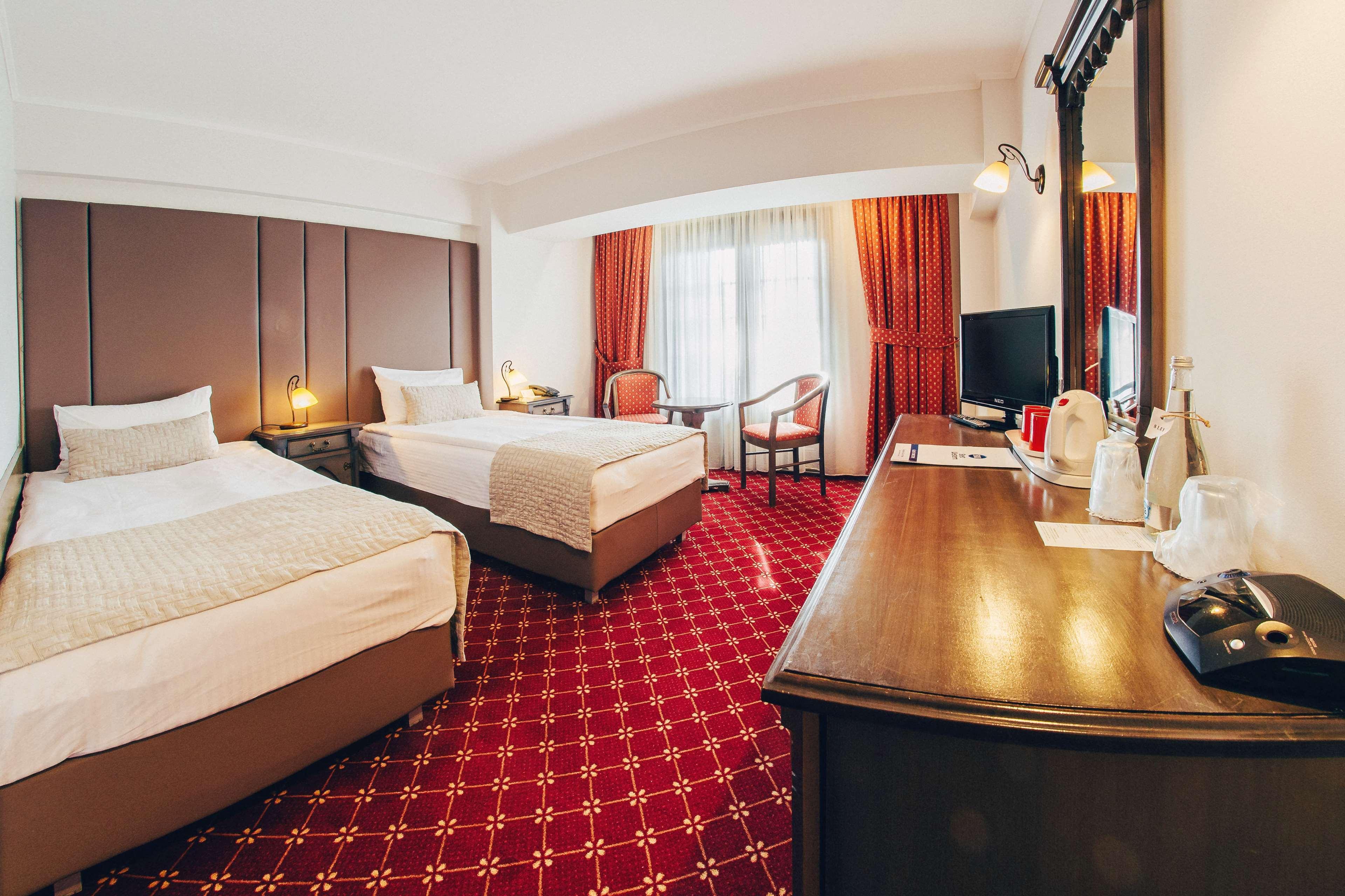 Best Western Bucovina Club De Munte Gura Humorului Dış mekan fotoğraf