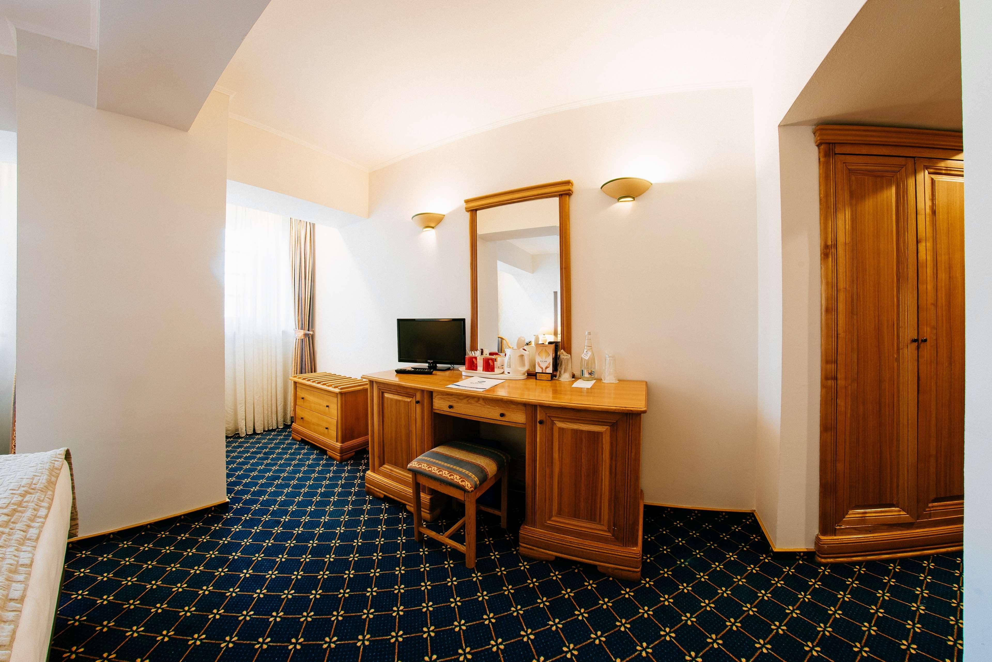 Best Western Bucovina Club De Munte Gura Humorului Dış mekan fotoğraf
